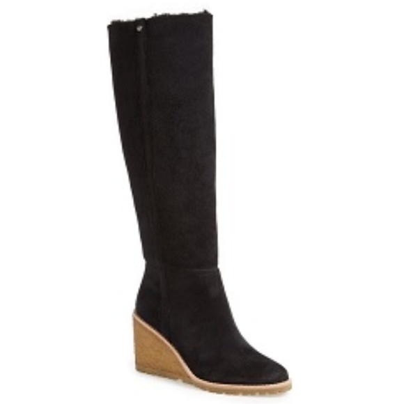 'Keely' Genuine Shearling Lined Wedge Boots (s. 5B - Picture 1 of 7